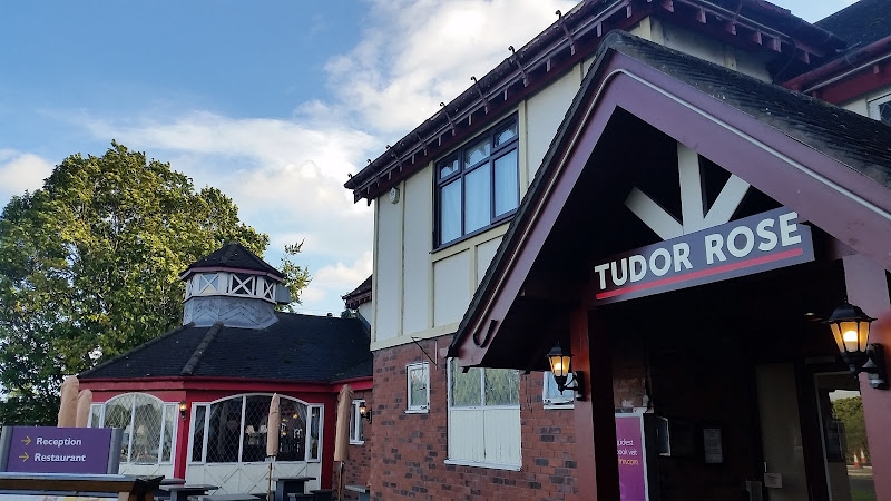 Tudor Rose — Ellesmere Port