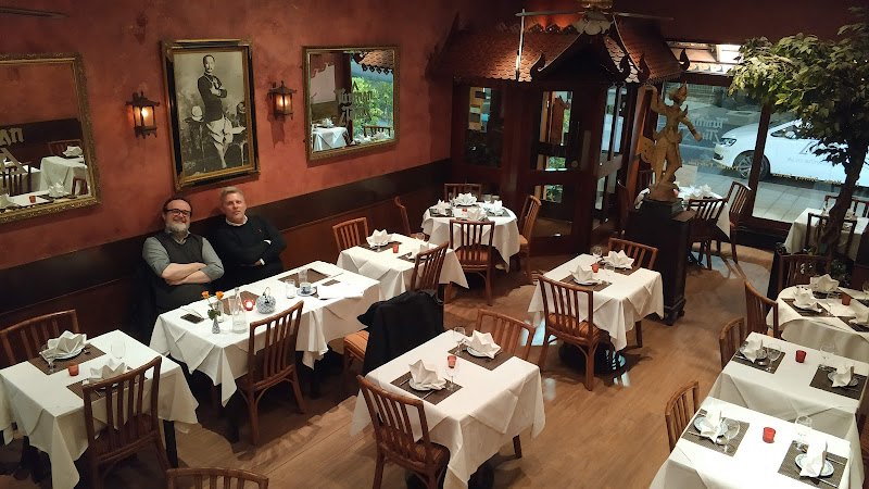 Tumnan Thai Restaurant