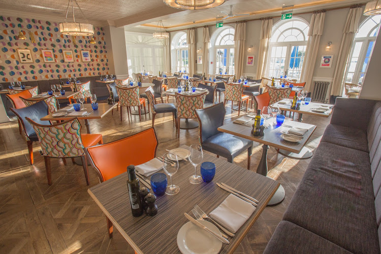 Upper Deck Bar & Restaurant