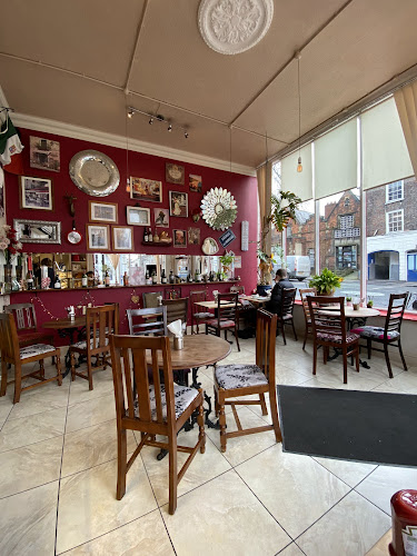 Villaggio — York