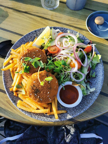 Waypoint Bar & Bistro