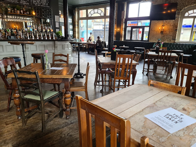 Wheatsheaf — London