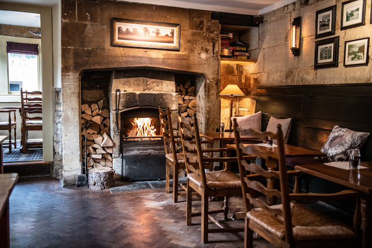 Wheelwrights Arms Country Inn & Pub
