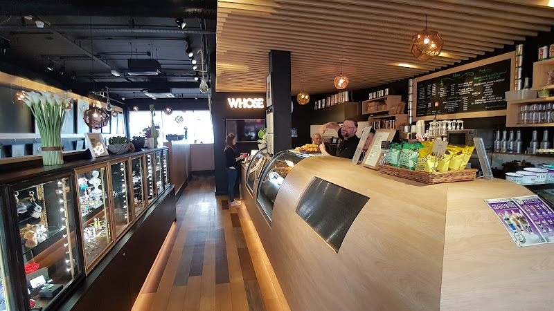 Whose Art Café