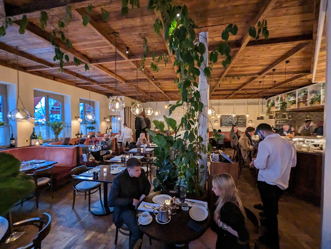 Wild Tavern