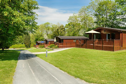 Woodlands Hotel & Pine Lodges