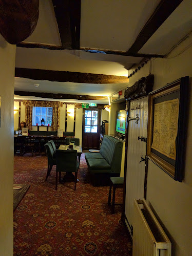 Ye Olde Bowling Green Inn — Hope Valley