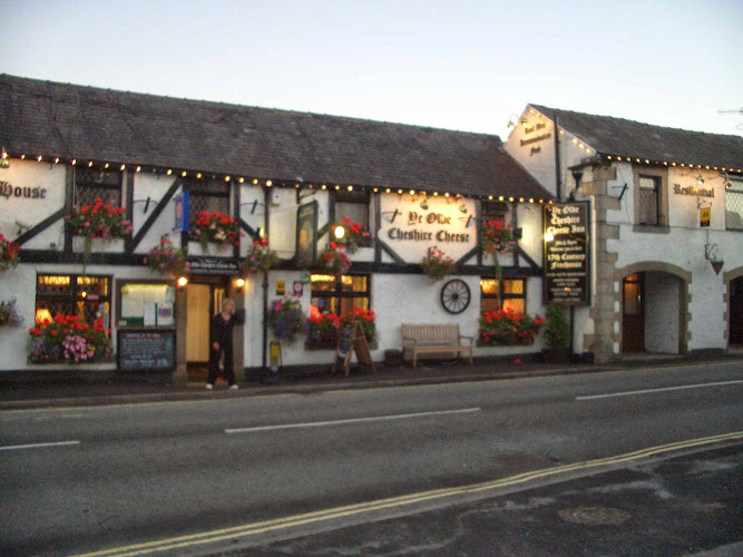 Ye Olde Cheshire Cheese Inn — Hope Valley