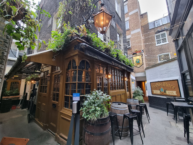 Ye Olde Mitre, Holborn — London