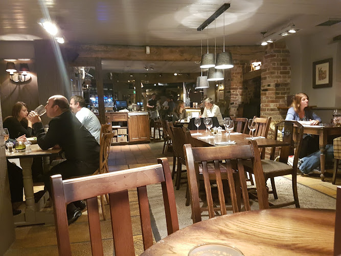 Ye Olde Six Bells — Horley