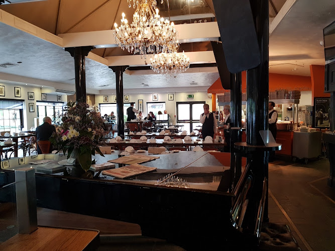 Zucchinis Restaurant — Batley